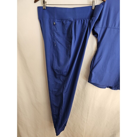 ClimateRight by Cuddl Duds Scrub Set Women’s M Metro Blue Top L Jogger Pant - Picture 5 of 10